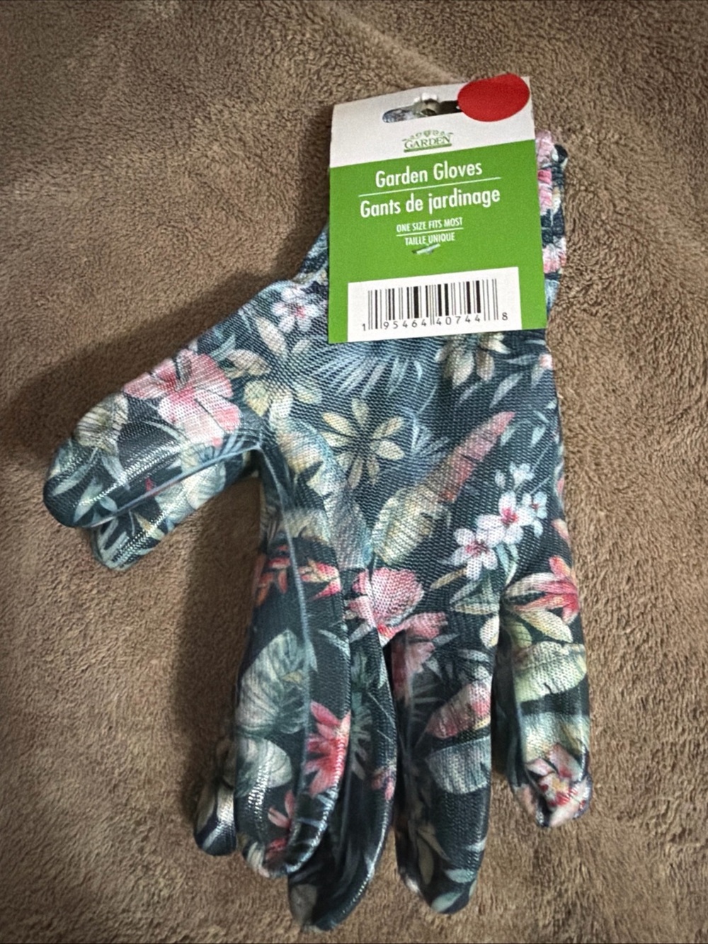 Floral Garden Mittens for Women - Green Botanical Print